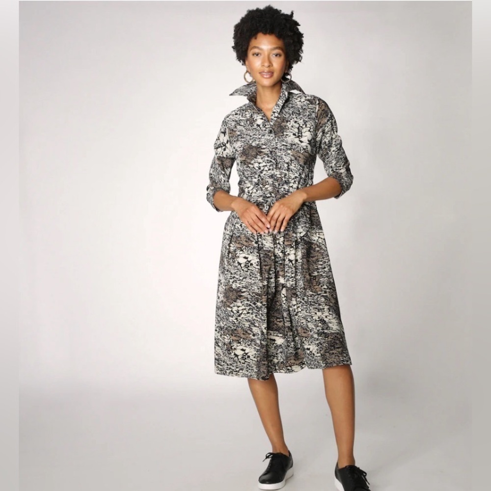 Brian Bailey Shirt Dress With Side Wrap XS tan brown collar animal print NWOT